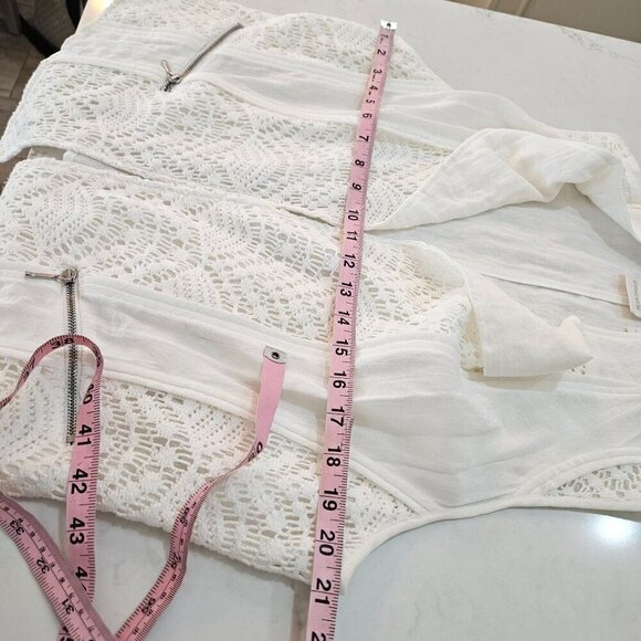 Chico's Linen Crocheted Lace Mix Vest, Zipper Pockets Size 1 Medium 8/10 White - Picture 8 of 8